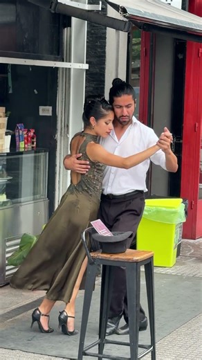 Tango Dancing on the Streets of Argentina!