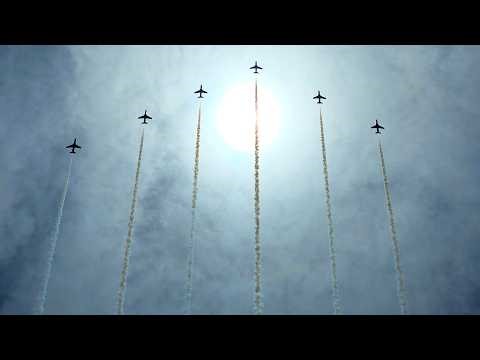 Witness the Red Arrows Perfecting the 2026 Routine! 🇬🇷✈️