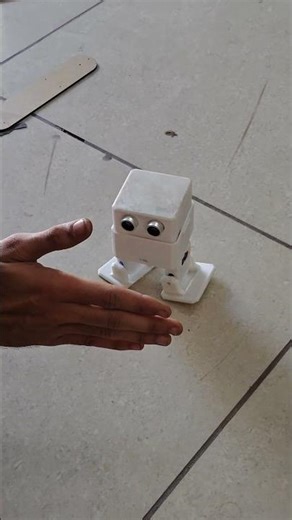 DIY Walking Robot (Arduino Otto)