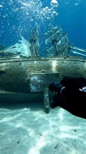 POV: A Sunken Museum Ship Model Had a Sealed Base Hatch… Then It Changed Color