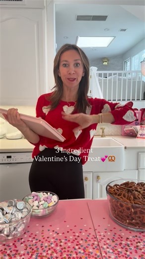 VALENTINE’S DAY PRETZEL HEARTS 🥨💕 obsessed with this easy 3 ingredient Valentines Day Pretzels! If you want a little more heart💕💕 One of my favorite kinds of Valentine traditions are the ones that don’t ask for much - just a few ingredients and a little time together!! Love these so much! Valentine’s doesn’t have to be complicated to be special. These little pretzel hearts have become one of those simple things we make every year — easy, sweet, and meant to be shared. Make sure to save and c