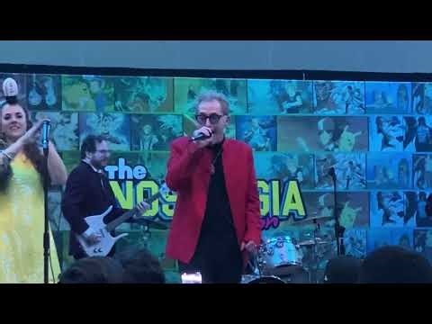 Tom Kenny sings SPONGEBOB SQUAREPANTS songs in concert at NostagiaCon Dallas on May 2, 2026