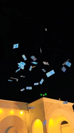 This video shows a traditional Pakistani wedding #barsaat #weddingmoments #love ❤