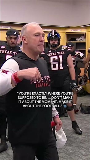 Inside the locker room with head coach Joey McGuire before the Red Raiders take on the Ducks 😤