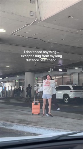 Tag your long distance besties 👇🏼🤍 #bestfriends #besties #longdistancefriendship #friendship