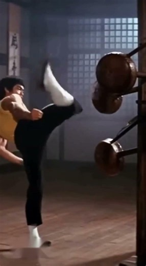 Bruce Lee High-Speed Kick Demonstration | Incredibly Smooth Flow | Sora AI
