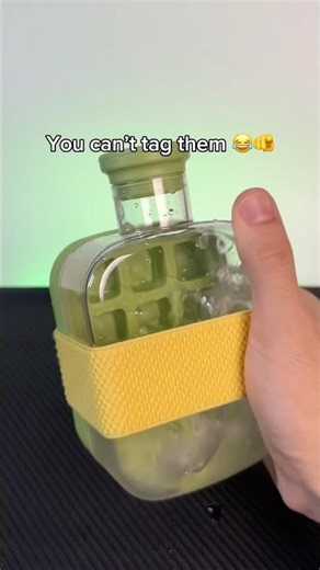 Ice doesn’t even have social media 💀 #icemaker #viral #fyp