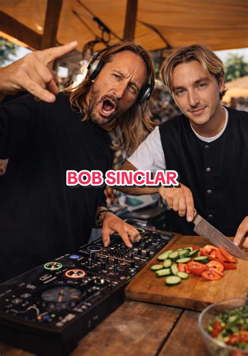 J’ai croisé le boss @Bob Sinclar et même si il m’a prit pour un fou j’ai réussi à m’incruster à son dîner de Noël entre pote eheh ♥️🪩 #recette #poulet #bobsinclar #merci