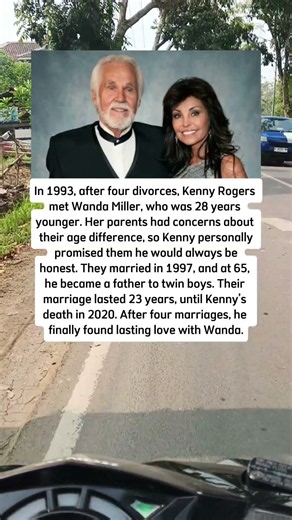 Kenny Rogers Found True Love at 55 and Became a Father at 65 #celebritynews #hollywood #story