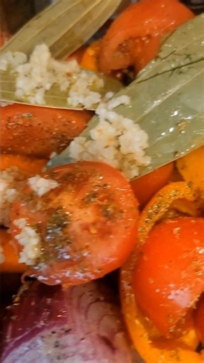​🍅🥕 THE SECRET TO THE BEST HOMEMADE TOMATO SOUP! 🧀🍞 Easy!