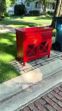 $1000s of Stuff Left Out in Rich Neighborhoods