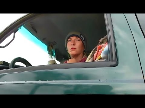 Lady With A Warrant Gets Busted And Loses It