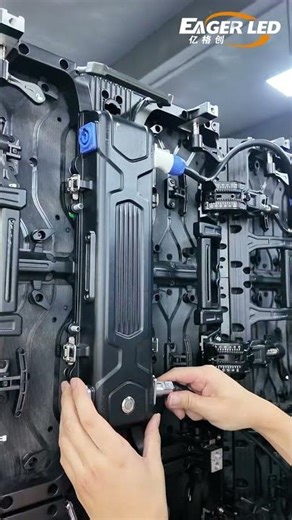 Its surface is waterproof and supports right-angle installation. #ledscreen #leddisplay #eagerled