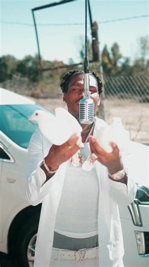 Maftee Ski - SAD SONGS N DOVES FLYIN (Live Performance)