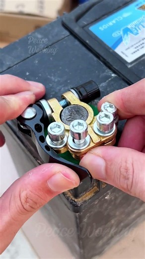 Quick Disconnect Ends Battery Drain 🪫
