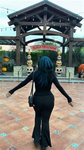 Knott’s Scary Farm: Tickets, Hotel, Mazes and Dinner