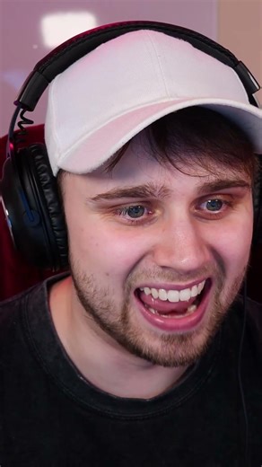 Bullying My Girlfriend🤣💪#minecraft #minecraftfails #minecraftgameplay #minecraftmemes #shortclips