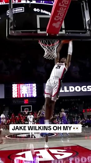 Exciting Highlights from College Basketball Dunk Moments