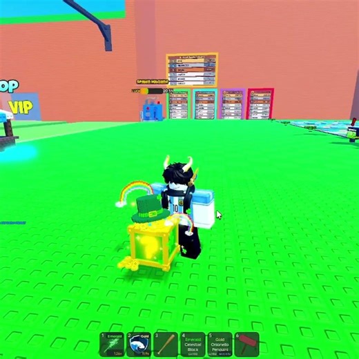 I got the NEW CLOVERFIELD LUCKY blocks #aa23 #roblox #newupdateinrobloxbedwars #entertainment #fun