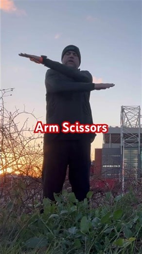 Arm Scissor Warm-Up | Simple But Powerful 👌