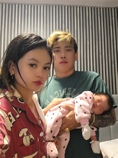 Understanding Age Gap Relationships: 22 Year Difference