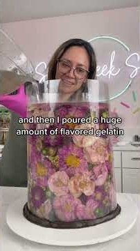 Encasing a cake in flowers and gelatin