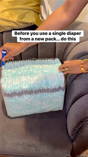Diaper hack every mom should know.#baby #babies #newborn #hacks