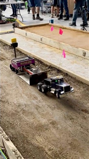 RC Semi and a Drag Slash pulling at the Worlds
