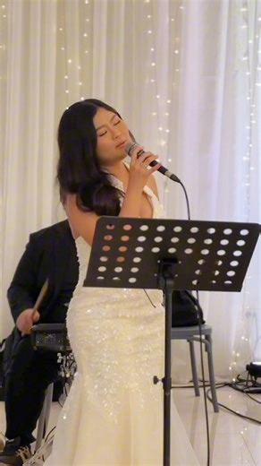 When the Bride sings at her own Wedding. 🤍 | The Beloved Studios