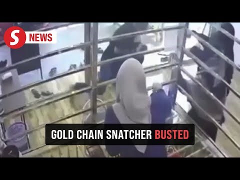 Chain reaction: Would-be thief foiled by quick customer