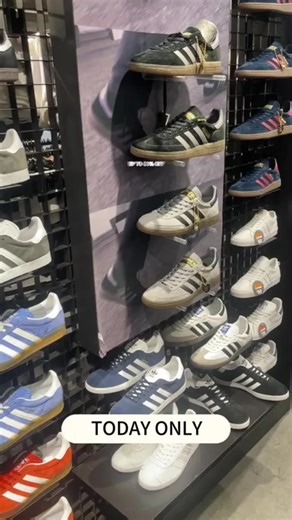 JD Sports Sale – Up to 80% OFF sneakers, tracksuits, sportswear & more! Limited stock – shop now