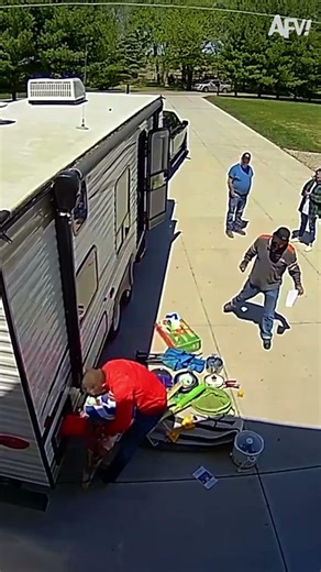 Funniest Security Camera Fails of the Week 📹🤣 #afv #fail #cctv