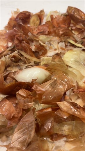 Make your Own Onion Powder from Onion Peels #gardening #shorts #makeyourown #onionpowder #onions