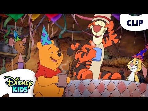 Happy Pooh Year 🎆🎇🎈🎉 | Winnie the Pooh: A Very Merry Pooh Year | @disneykids