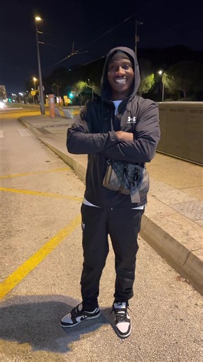 Vidéos de BIG_CAMSO SIDIBÉ𓃰 (@isidibe_life77) avec son original - Staff_Officiel🧌🇲🇱