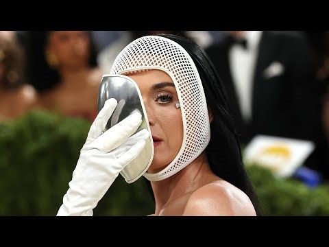 Katy Perry Goes Incognito With Astronaut Mask at Met Gala 2026 | E! News