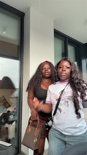 World Twins: Famous Twin Pairs and Facts