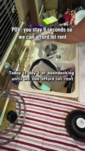 The part of homelessness no one talks about… don’t forget to tell me what your favorite thing is right now -topic, food, skincare, sports, art, history, news👀 anything to help boost the video🫶🏻 #homeless #help #momssupportingmoms #fyp #fypシ