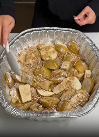 The easiest apple crisp recipe you’ll ever make