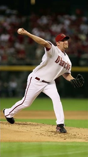 One pitch made him untouchable… then Opening Day erased him. (Brandon Webb | Career Story)