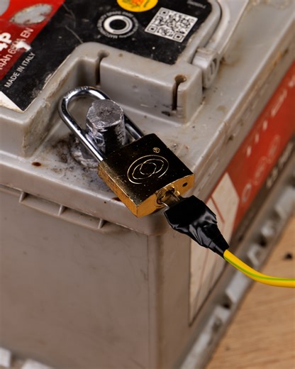 DIY battery terminal connection made easy🔋🔐 | MetDaan DIY