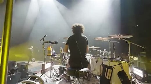 Видео The Offspring - Bad Habit Live from The Honda Center 2024 SMASH 30th Anniversary | OK.RU
