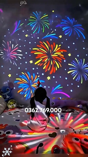 Đèn vũ trụ chiếu hình 6 chế độ, kết nối bluetooth, xoay 360 độ