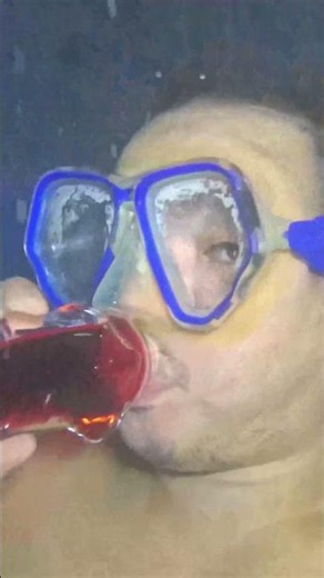 Burp Victoria Green Grape vs Cobra Minion Underwater