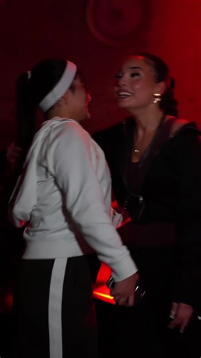 Dance ist mehr als Bewegung – es ist Sport. Beim Gen Shox Event von @Zalando x @Nike hat unsere Crew gezeigt, wie aus Energie, Schweiß und Rhythmus echte Performance wird. Gen Shox an den Füßen, Tanz auf einem neuen Level. ⚡️ #dancetok #tiktokdance #dancetrend #dancevideo #aleynakus