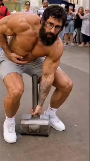 Anatoly Prank at the Gym - Funny GymTok Clip