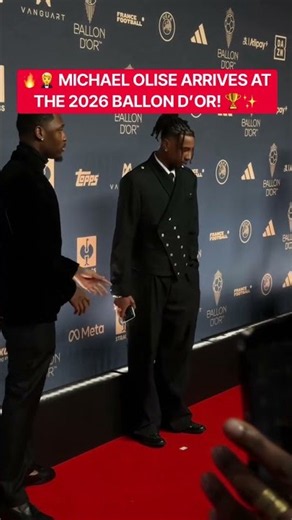 Michael Olise has arrived in style, and his Ballon d’Or suit is absolutely CRAZY! 😮‍💨🔥