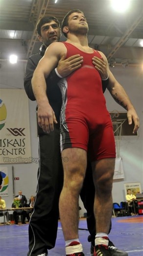 #handsome #handsomeboy #wrestling #fitness #fyp #guys #boy #aesthetic #bulge #gay #greco #muscle