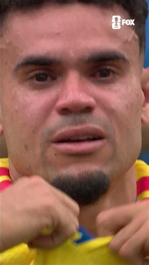 Luis Díaz was visibly emotional after falling to Switzerland in the Round of 16 💛