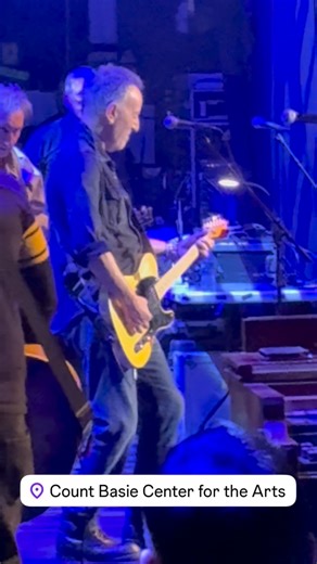 @springsteen on Saturday night! Bruce Springsteen with @joegrushecky at @lod_foundation @basiecenter ! #1071theboss #brucespringsteen #lightofday | 107.1 The Boss